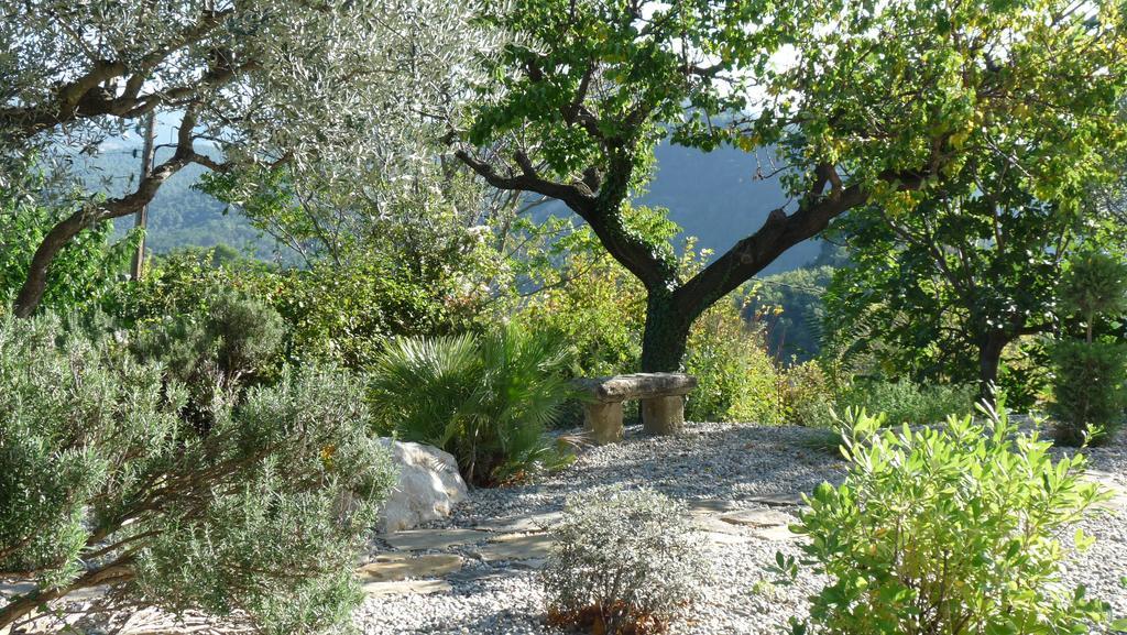 Logis Hotel Restaurant Le Plantevin Propiac Esterno foto